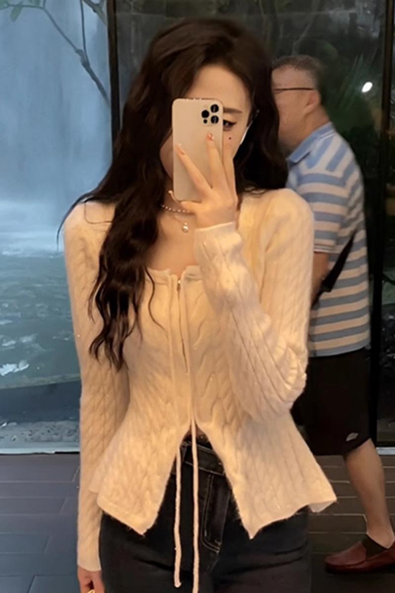 French soft waxy twist waist pinch sweater for women in winter waist slim fit outer wear autumn and winter new style knitted top with a high-end feel