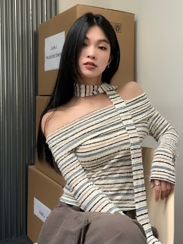 Real shot~Right-shoulder American retro slimming striped niche one-shoulder design top and bottoming shirt