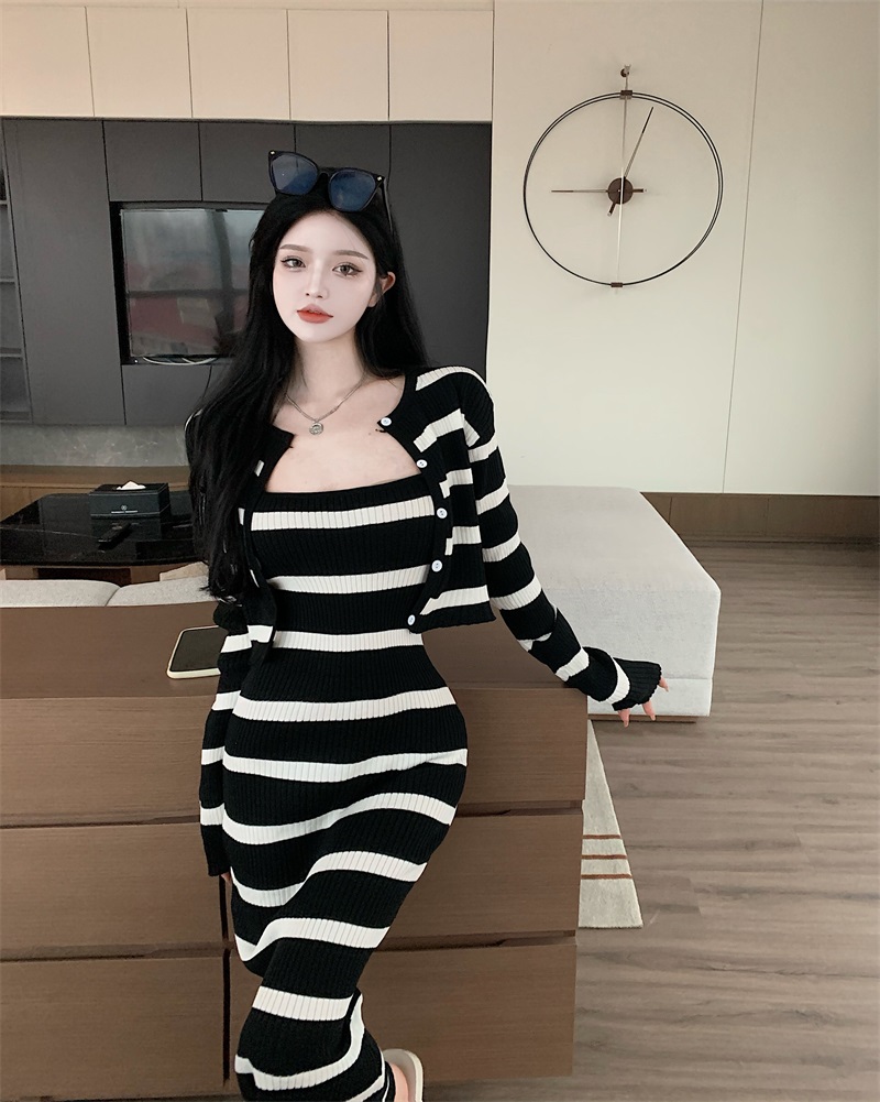 Royal sister temperament suit women's spring and autumn salt fashion sexy striped knitted cardigan suspender dress two-piece winter set