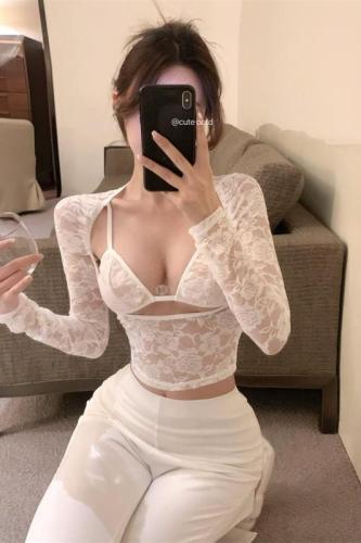 Real shot ~ fake two-piece suspender lace pure desire sexy long-sleeved T-shirt slim short spring new style