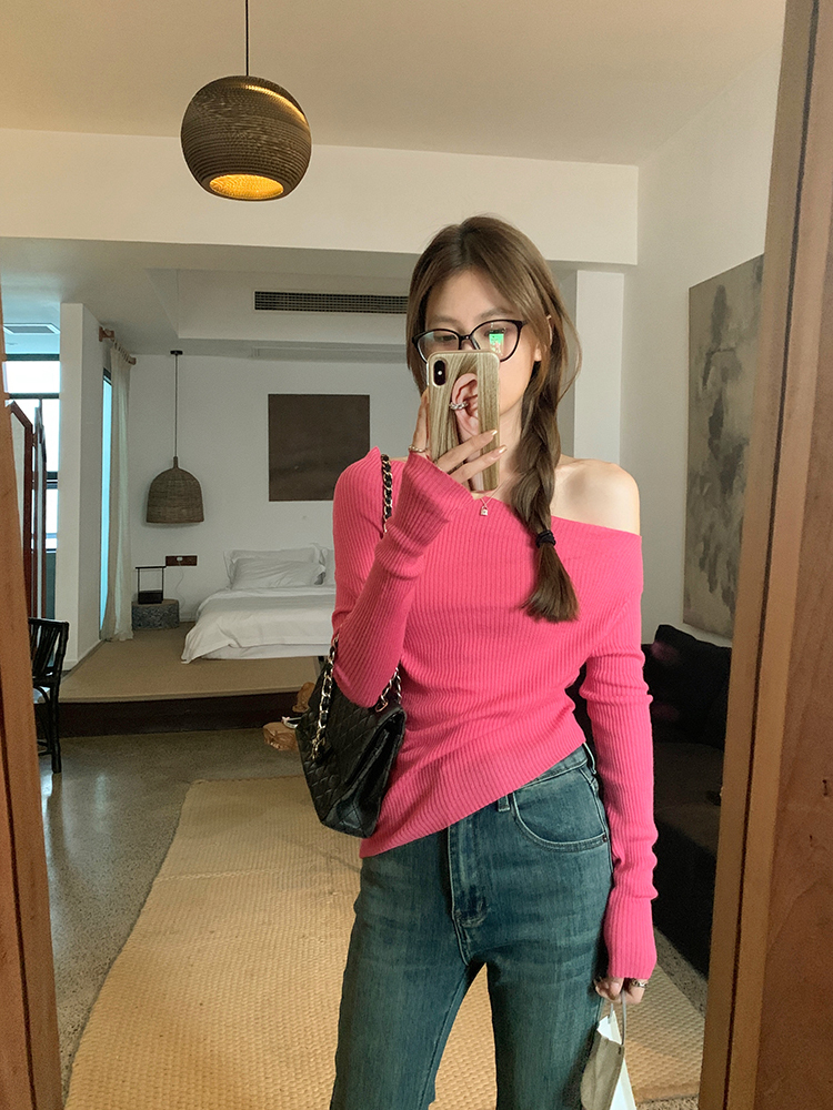 Irregular French collarbone one-shoulder top with spring and autumn thin rose red ice silk knitted sweater for women with long sleeves