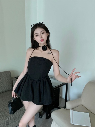 Actual shot ~ New style black sexy one-line collar tube top with flower design, slim fit and temperament top