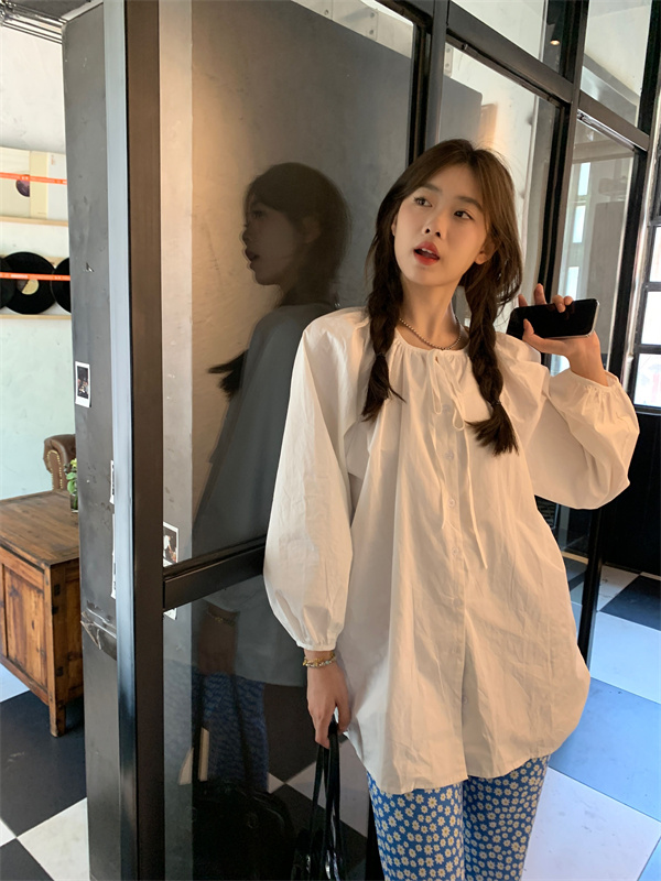 Actual shot of new puff-sleeved white strappy long-sleeved shirt + blue floral slightly flared casual pants