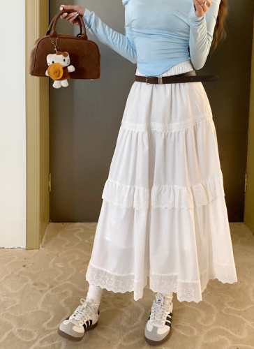 Actual shot of sweet and cool double repair heavy industry hollow lace splicing white long skirt umbrella skirt skirt with lining