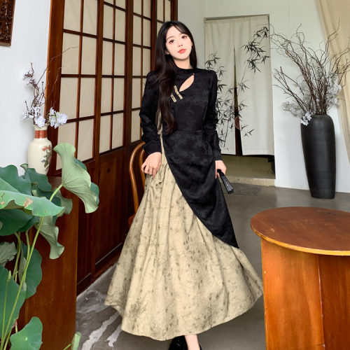 新中式假两件长袖连衣裙春季新款胖mm气质氛围感设计显瘦中长裙女