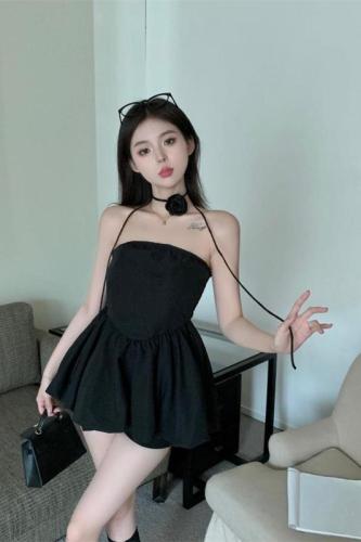 Actual shot ~ New style black sexy one-line collar tube top with flower design, slim fit and temperament top