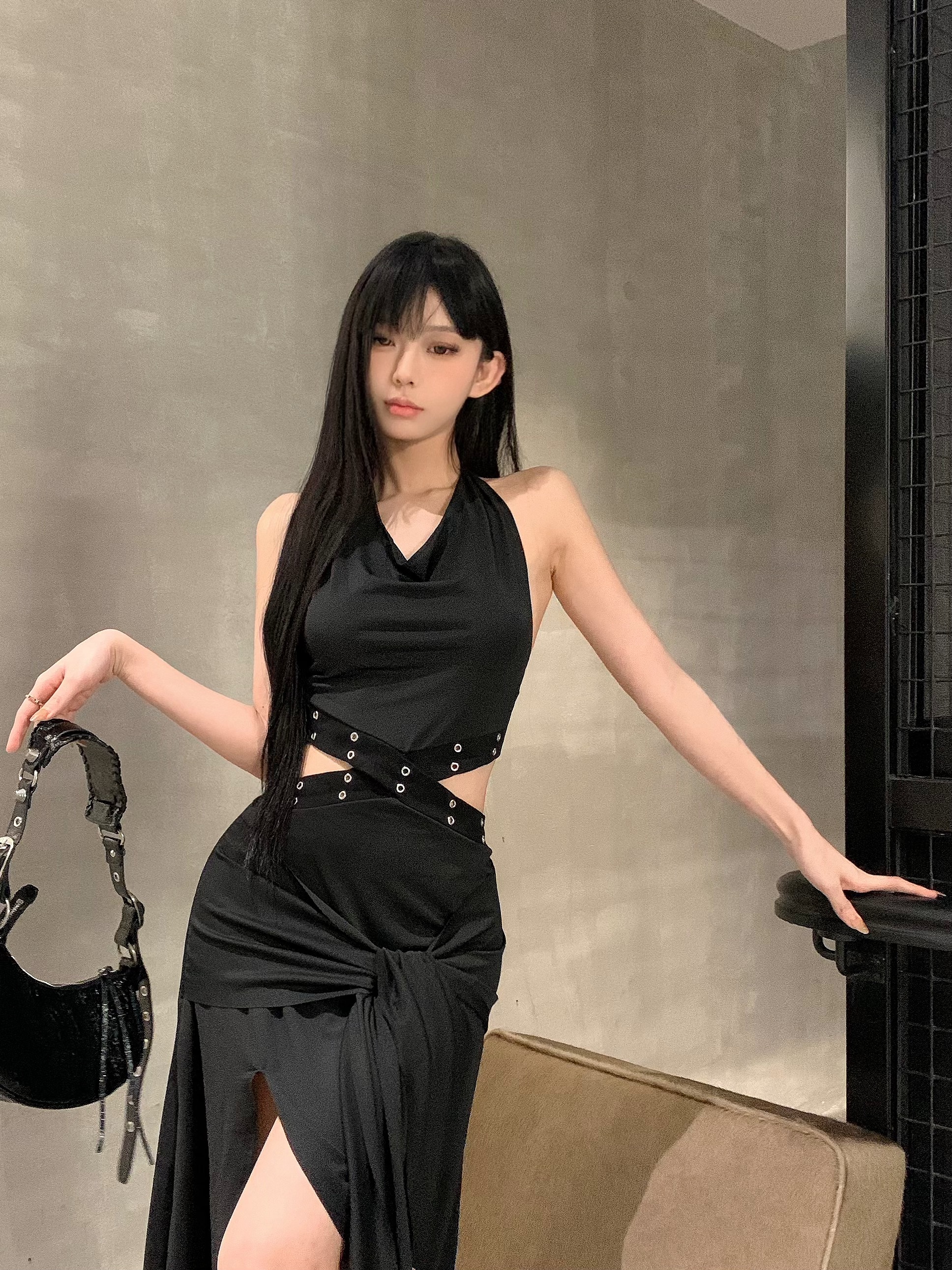 實拍 純欲開叉露肩掛脖連衣裙女夏季辣妹性感鏤空收腰長裙子