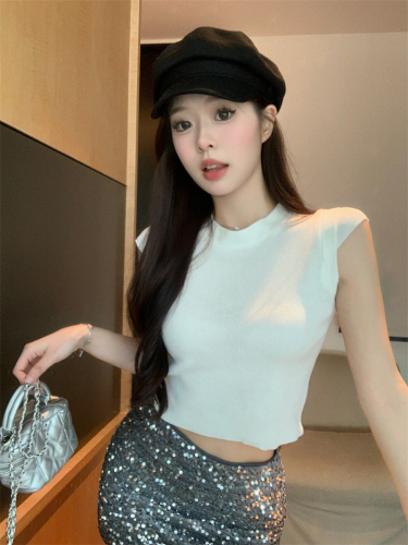 Actual shot of the new spring and summer simple and versatile short knitted small flying sleeves solid color bottoming T-shirt top