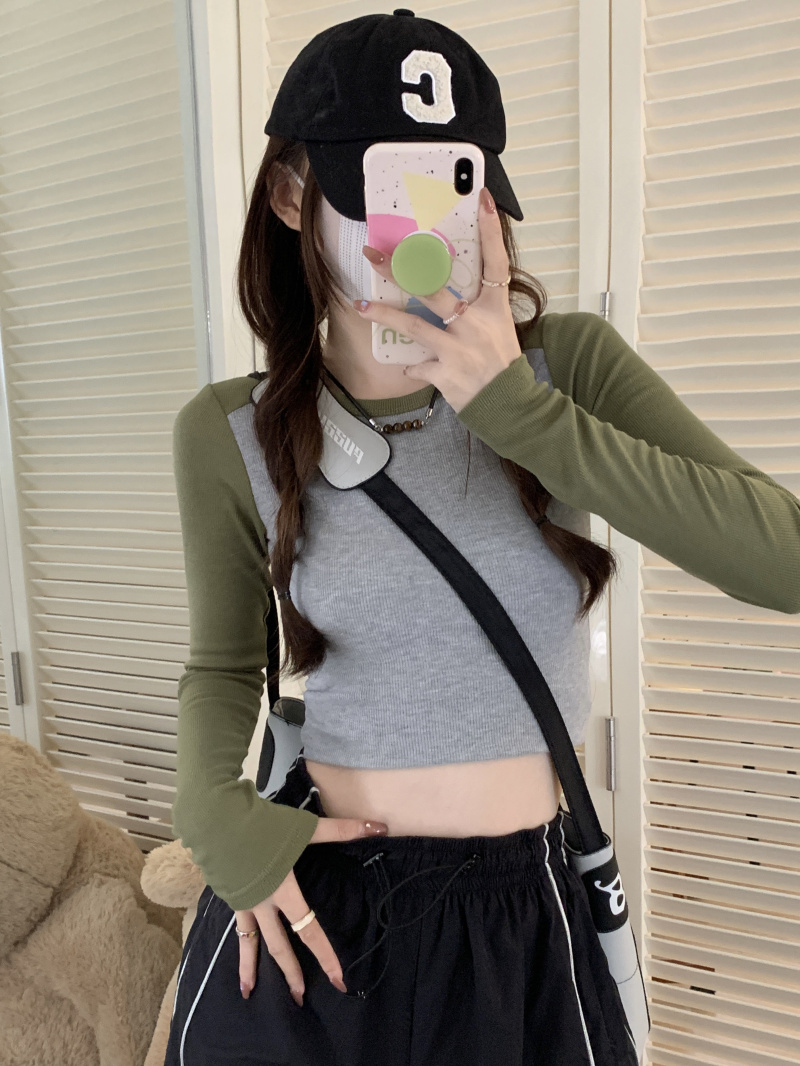 Actual shot of niche contrast color long-sleeved round neck inner T-shirt women's slimming bottoming shirt short chic top