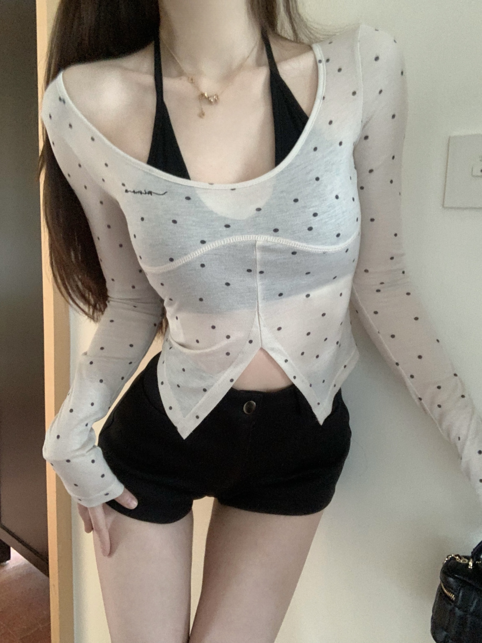 Real shot of Pure Desire Master's fake two-piece sweet and spicy tops for women in spring and summer slimming short polka-dot bottoming shirts
