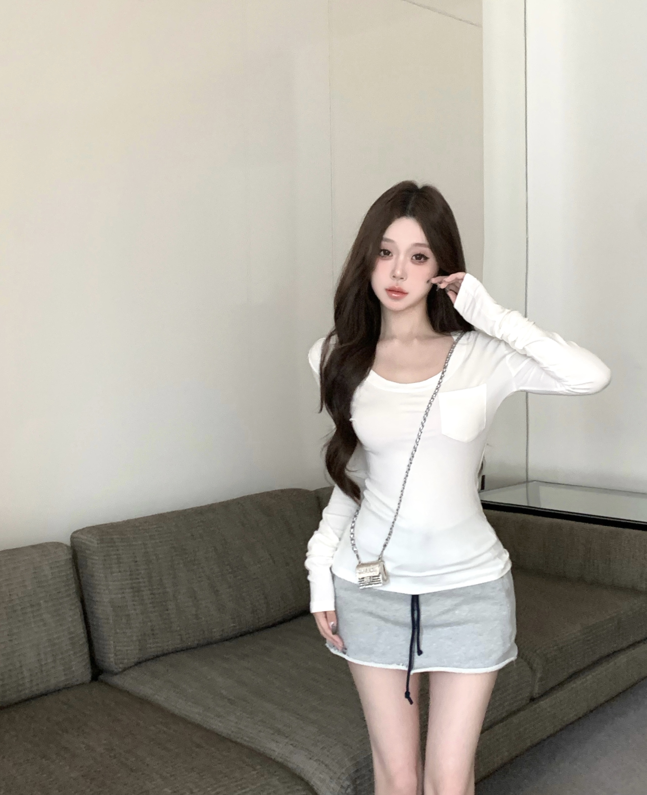 White Pure Desire Hot Girl Slim Fit T-Shirt Women's Long Sleeve Top + Sports Hot Girl Half-Sweat Skirt Women's Short Skirt Set