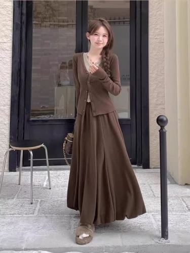 Xiaoxiangfeng dress for women 2024 new early spring wear with a complete coat and French long skirt suit