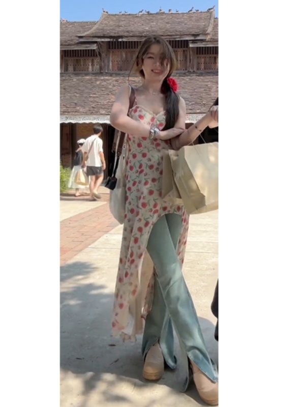夏裝高級感碎花吊帶連衣裙女裙子女裝2024夏季新款不規則長裙春夏