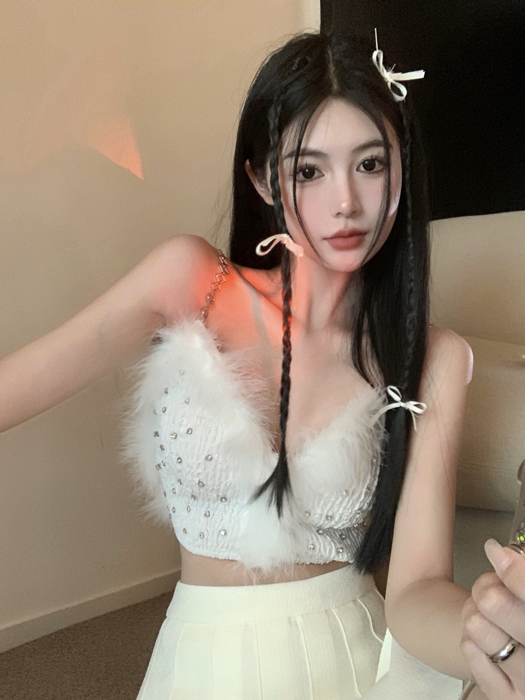 實拍~甜辣純欲風輕奢重工釘鑽羽毛性感辣妹背心