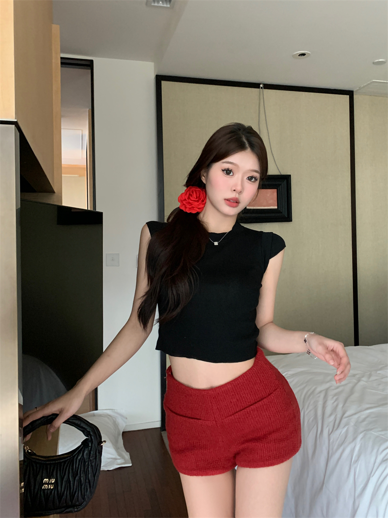 Actual shot of the new spring and summer simple and versatile short knitted small flying sleeves solid color bottoming T-shirt top
