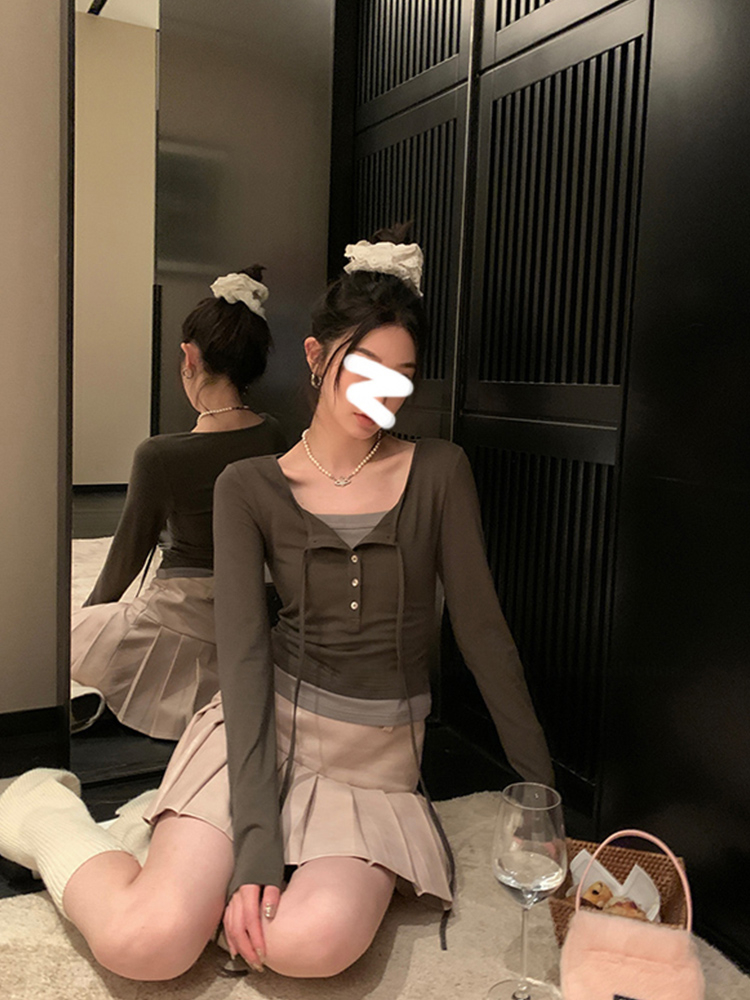Sweet hot girl long-sleeved T-shirt women's autumn 2024 new style right shoulder slim short fake two-piece top with niche design