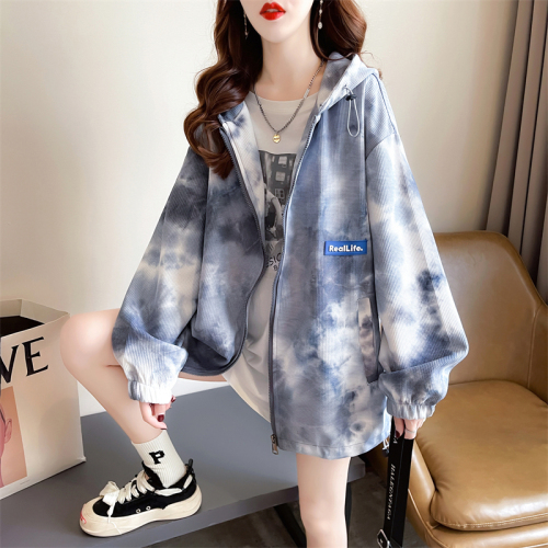 Actual shot of 2024 spring Korean style loose back collar waffle double-layer hood printed large size thin coat for women