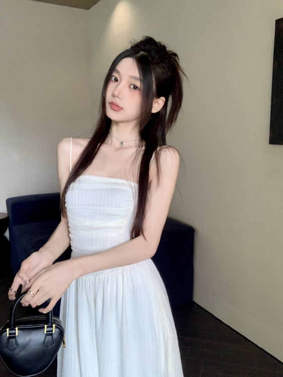 Actual shot of Qian Jin Feng Salt style tube top pleated high waist detachable two-wear suspender dress