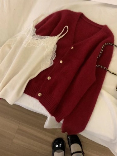 2024 Spring Cardigan Soft and Lazy Raccoon Velvet Sweater for Women Loose V-neck Knitted Xiaoxiang Jacket Top