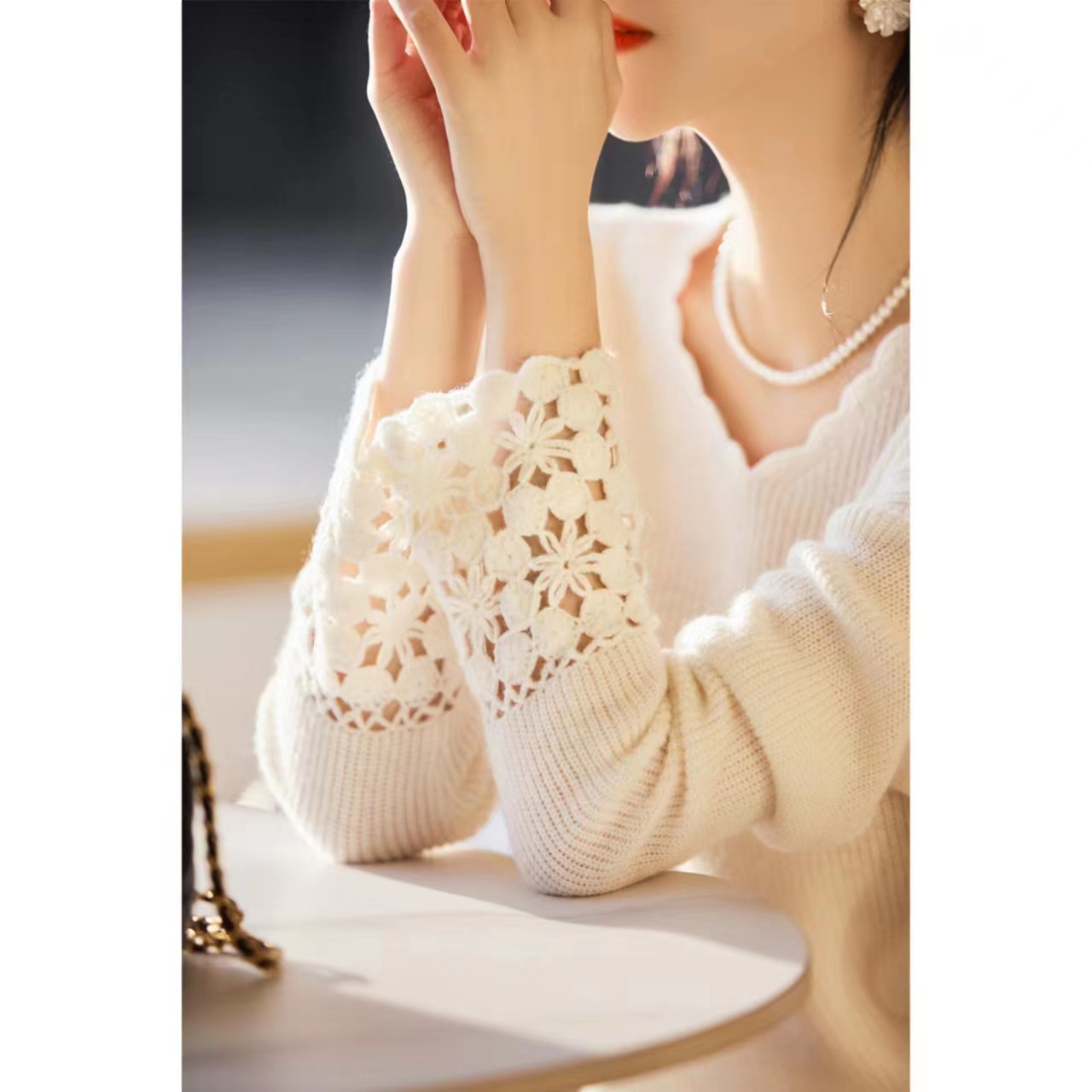 ァ黛兒姑娘 小花邊 軟糯一見傾心羊毛羊絨套頭針織衫