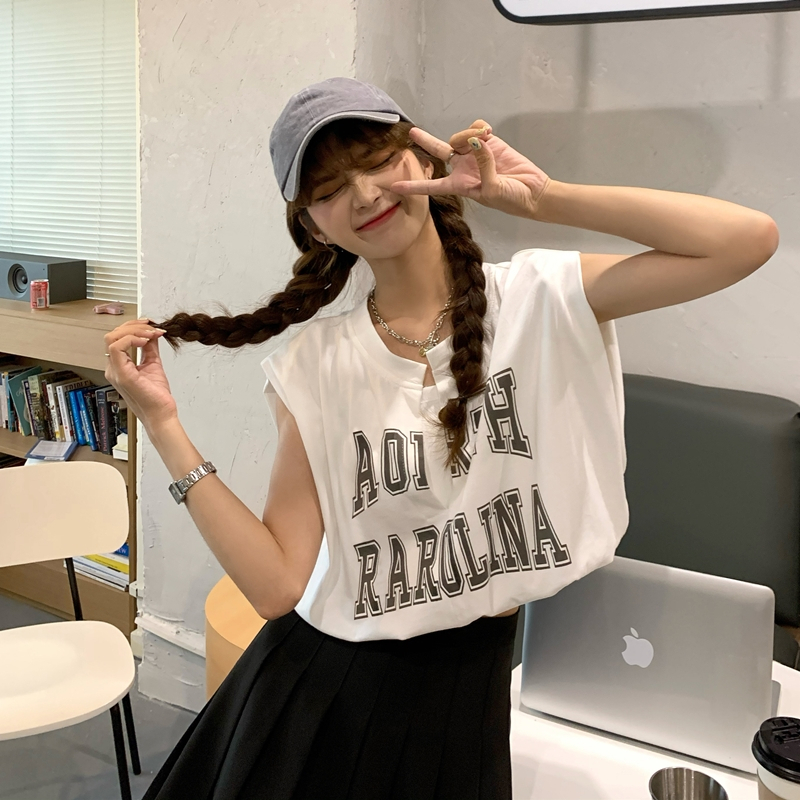 Hot girl sleeveless T-shirt women's summer new design niche fake two-piece short style