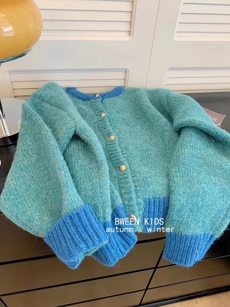 Blue round neck knitted cardigan sweater for women in autumn mohair soft and waxy lazy style short coat long-sleeved top autumn