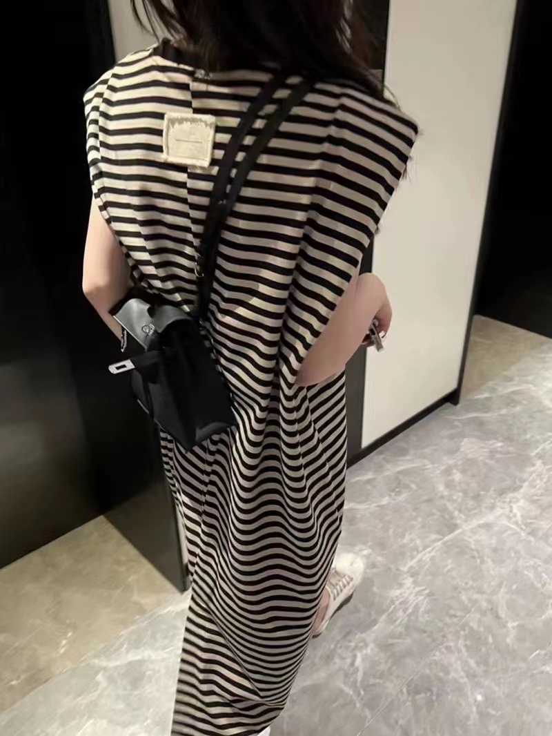 Thirteen-line sleeveless striped shoulder pad dress for women summer long lazy T-shirt dress vest skirt casual long dress