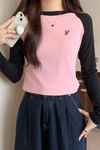 Real shot of spliced ​​embroidered T-shirt long-sleeved early spring new versatile raglan sleeves right shoulder bottoming short top