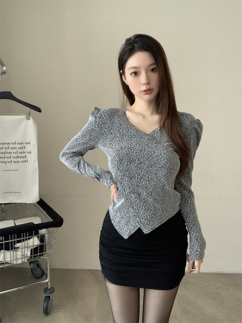 Real shot V-neck design sparkling diamond bottoming shirt for women spring irregular slim short top T-shirt