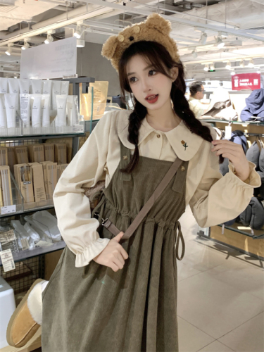 Real shot of milk tea style spring 2024 new sweet corduroy suspender dress two-piece set for women