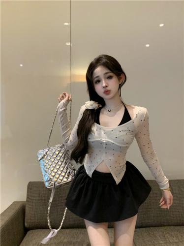 Real shot of fake two-piece slit sweet and spicy tops for women in spring and summer slimming short polka dot bottoming shirts