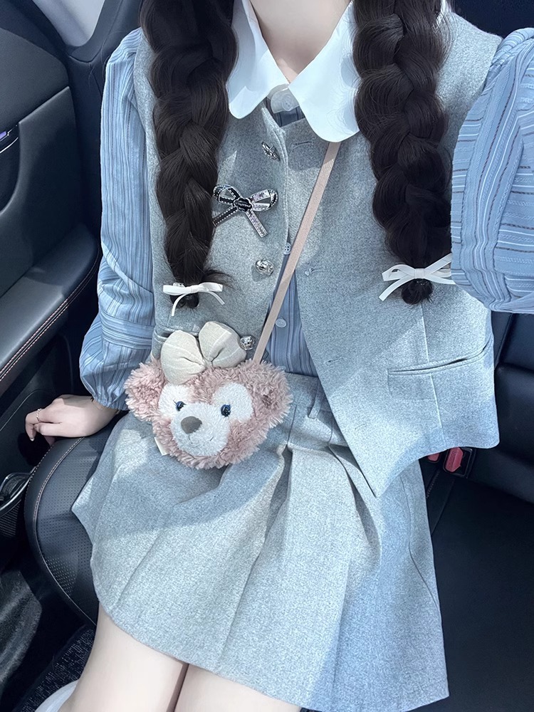 Xiaoxiangfeng 2024 new spring women's high-end vest shirt Korean style spring wear complete set