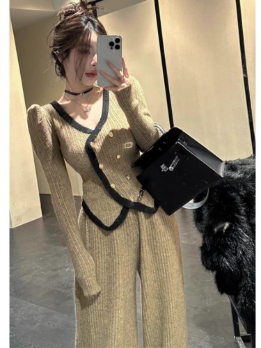High-end small fragrance fashion suit for women spring new temperament socialite knitted cardigan wide-leg pants two-piece set