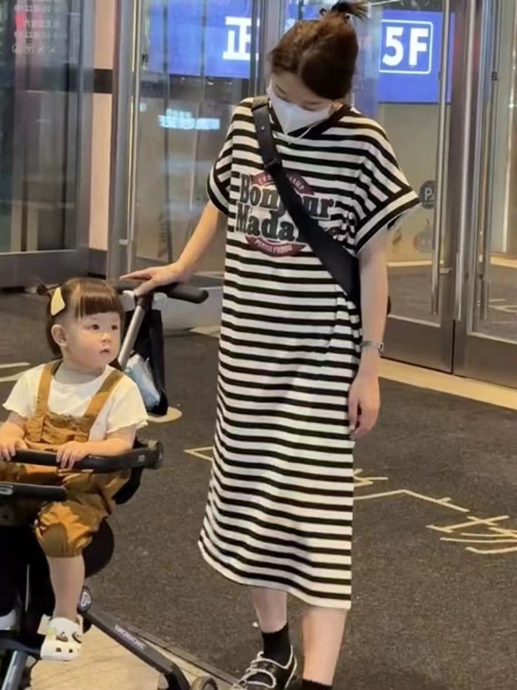 黑白條紋撞色大版連衣裙女夏歐貨女裝洋氣減齡長款休閒懶人T恤裙