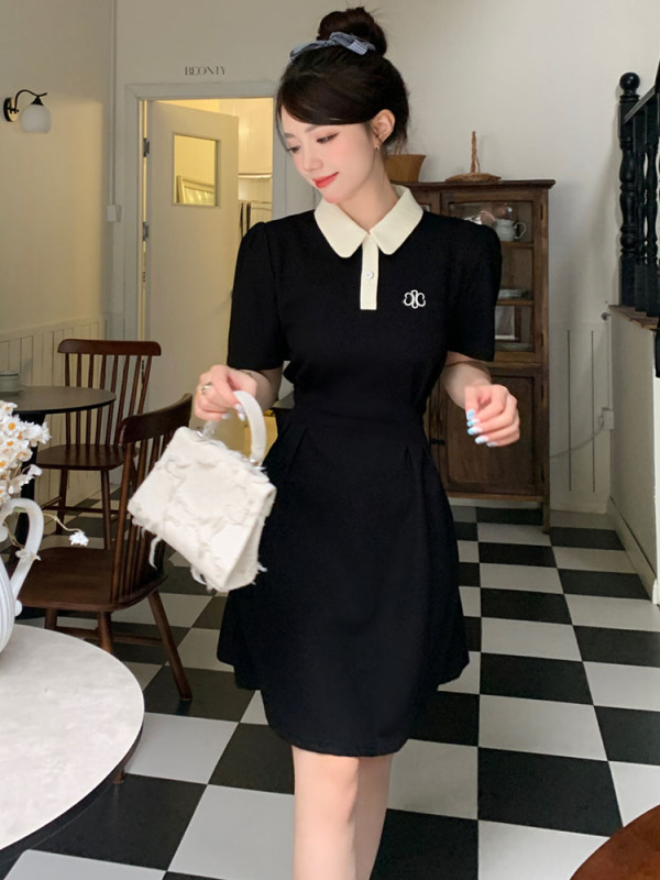 黑色polo領連衣裙女新款小個子收腰顯瘦a字裙氣質小黑裙夏