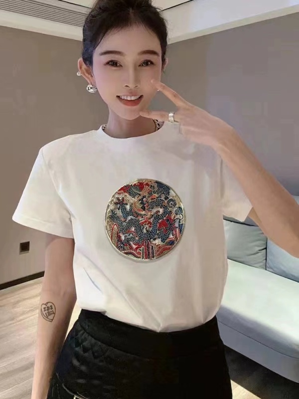 2024春夏新款新中式刺繡設計短袖T恤女寬鬆顯瘦百搭獨特别致上衣