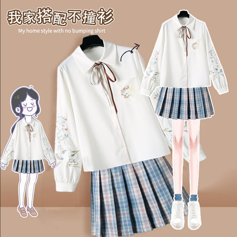 鹽系復古刺繡襯衫套裝春裝女2024年新款高腰顯瘦百褶短裙兩件套