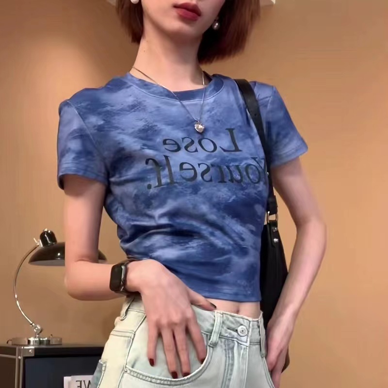 韓國chic2024夏季美式辣妹短款上衣設計感扎染字母印花短袖T恤女