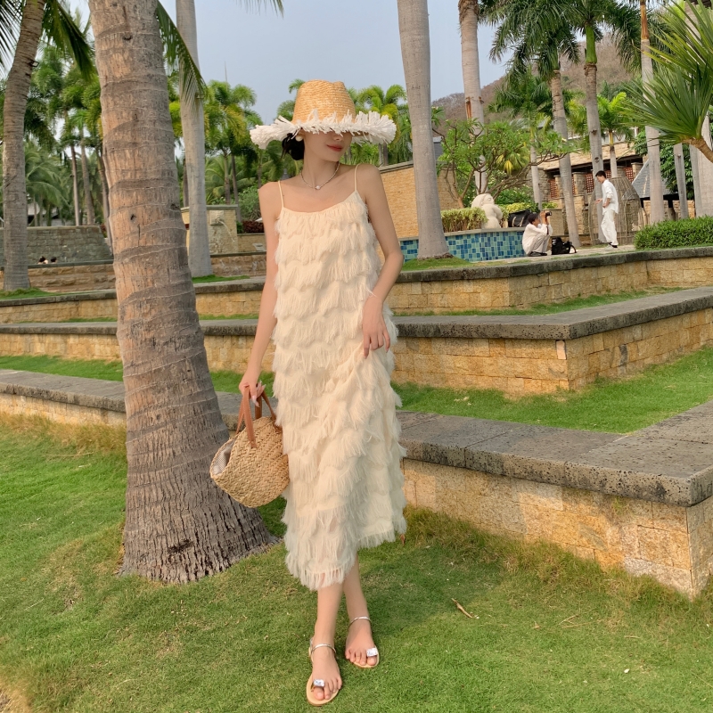 波西米亞白色吊帶洋裝女夏寬鬆流蘇法式海邊度假沙灘仙氣長裙子