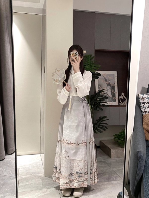 〈一鹿蓮生〉新中式國風女裝改良版漢服馬面裙成人半身裙日常套裝