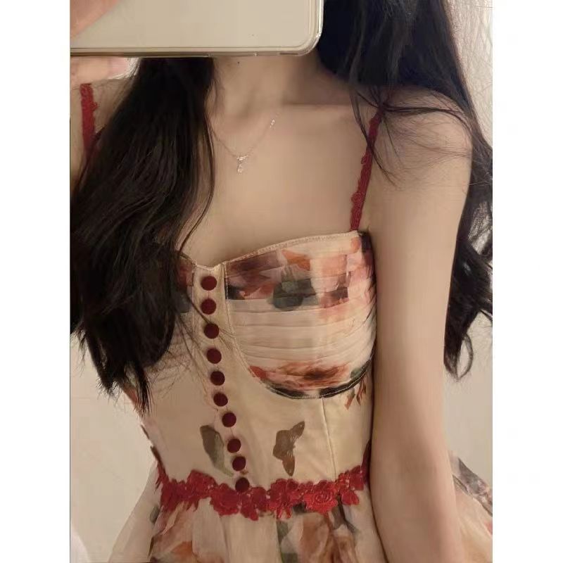 2024春裝新款設計感小眾赫本風法式碎花吊帶仙女連衣裙子長裙女夏