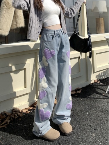 Show off your long legs with a design of love towel embroidered wide leg jeans for women, loose street narrow straight pants
