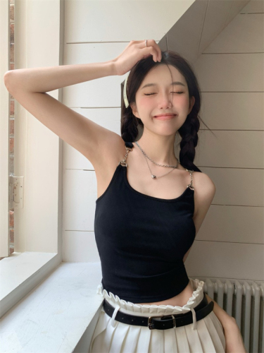 Official photo Sleeveless short black camisole for women to wear in summer hot girl Internet celebrity design slim bottoming shirt