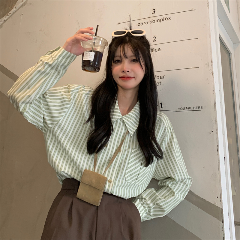 法式綠色雙排扣條紋襯衫女春季寬鬆復古翻領襯衣