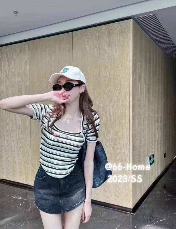 夏季短袖辣妹緊身設計感小眾冰絲條紋T恤女顯瘦方領性感短款上衣