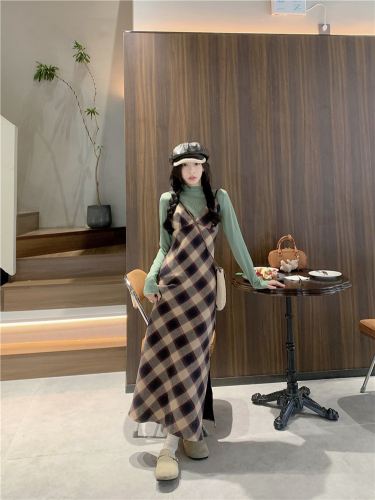 Actual shot ~ Korean style high collar inner long sleeve bottoming top + French retro plaid suspender dress for women