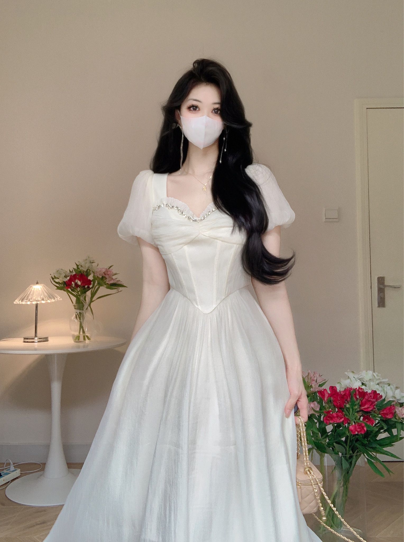 法式溫柔白色泡泡袖連衣裙仙女春夏氣質感高級感收腰在逃公主裙子
