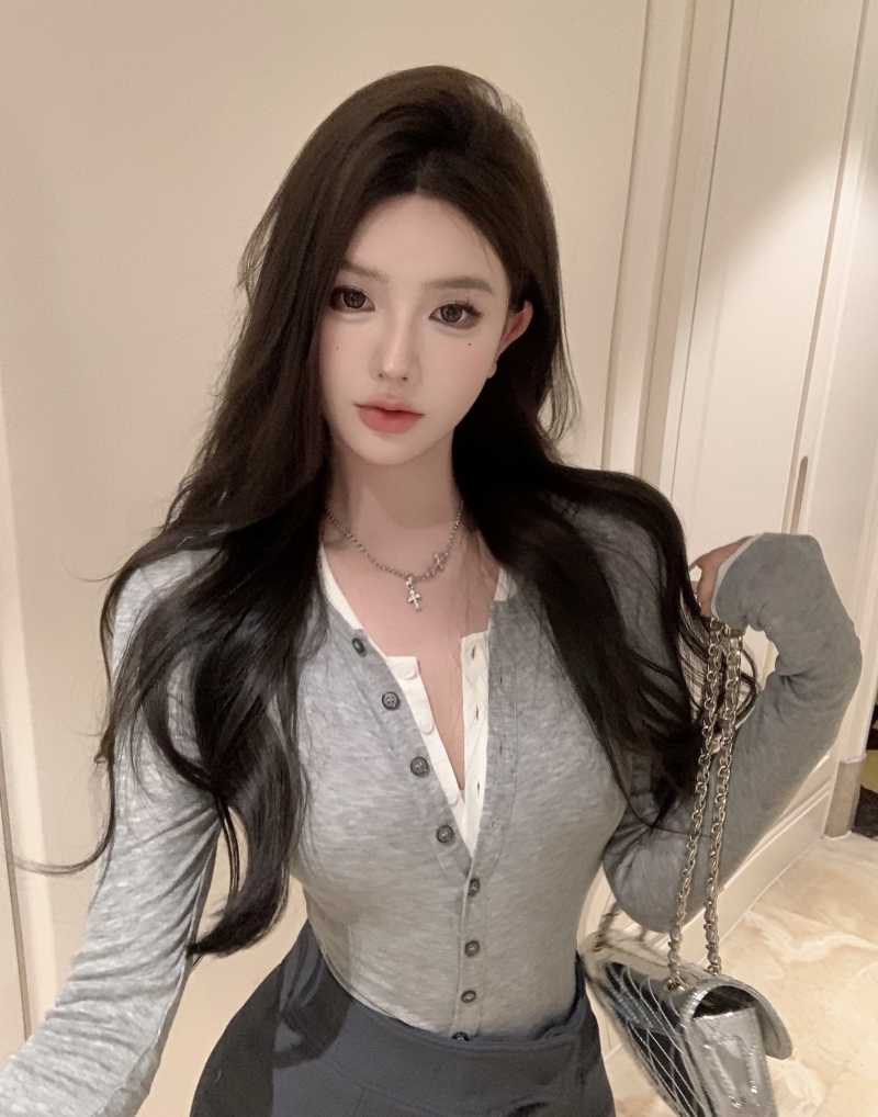 實拍 簡約慵懶三色可疊穿微透長袖V領連檔T恤百搭
