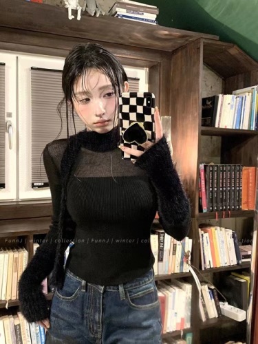 Sweetheart Hunting 2024 Spring New Design Slim Fit Bottoming Shirt Women's Knitted Top with Scarf Top