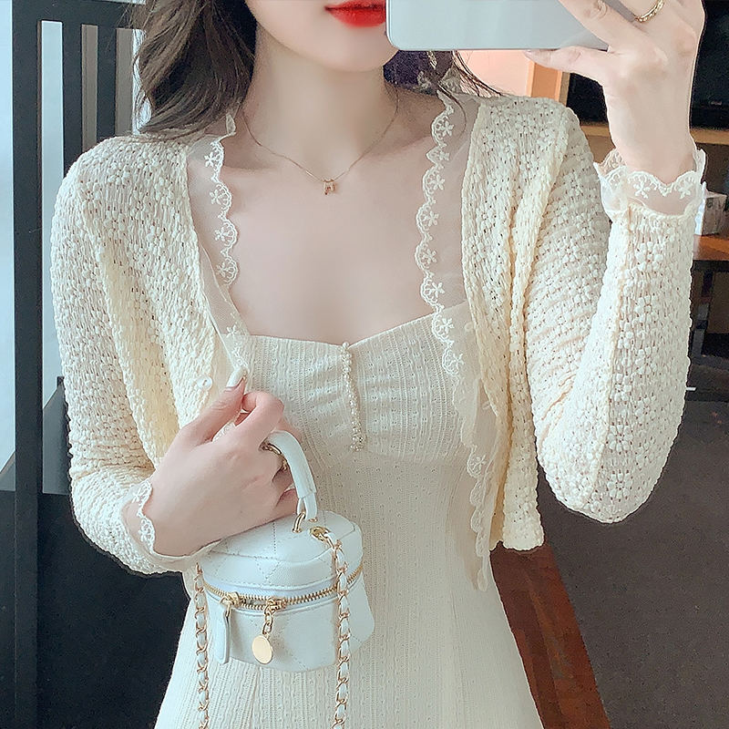 Has shipped small shawl coat women's 2024 spring and summer new small waistcoat lace sun protection clothing short outer cardigan